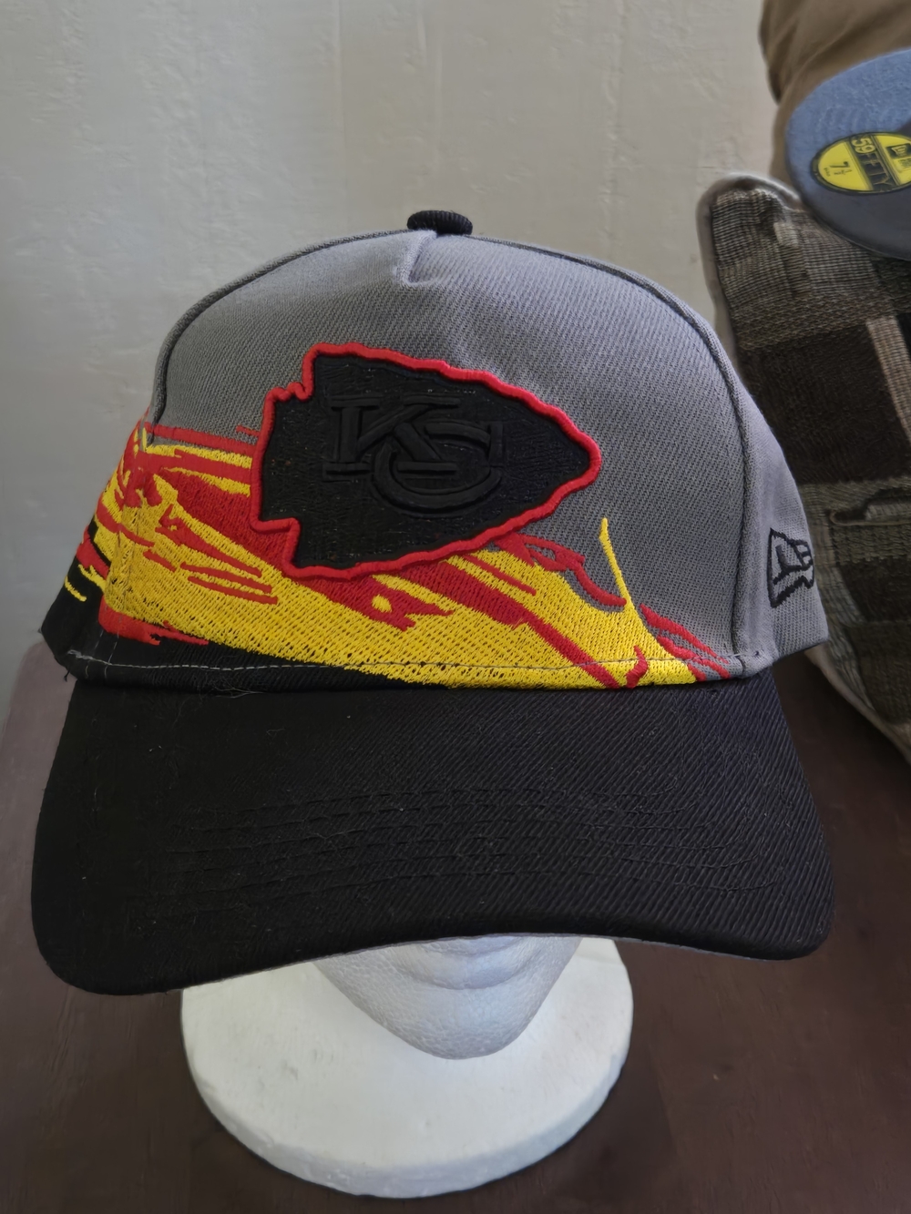 New Era Mens Kansas City Chiefs Grey & Black Flame Cap